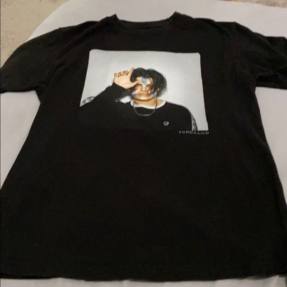 yungblud loner shirt